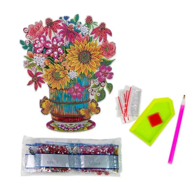 Алмазна мозаїка Strateg ПРЕМІУМ Букет квітів на підставці розміром 30х30 см (BJP21) Алмазна мозаїка Strateg ПРЕМІУМ Букет квітів на підставці розміром 30х30 см (BJP21)