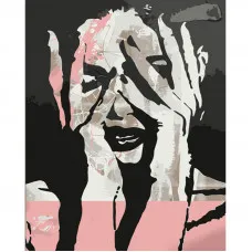 Картина за номерами Strateg ПРЕМІУМ Дівчина в рожевому світлі з лаком та з рівнем розміром 40х50 см (DY433)