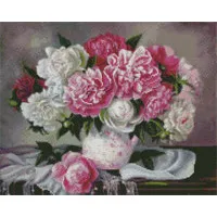 Алмазна картина Strateg ПРЕМІУМ Рожево-білі півонії розміром 40х50 см (L-366)