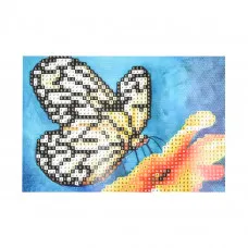 Алмазна мозаїка Strateg ПРЕМІУМ Чарівний метелик без підрамника розміром 10х15 см (YAB28690)