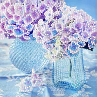 Алмазна мозаїка Strateg ПРЕМІУМ Кришталева симфонія на паперовій основі розміром 18х18 см (ZAV1818-17)