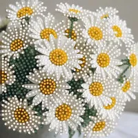 Алмазная мозаика Strateg ПРЕМИУМ Летние ромашки на бумажной основе размером 18х18 см (ZAV1818-6)