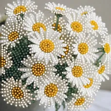Алмазна мозаїка Strateg ПРЕМІУМ Літні ромашки на паперовій основі розміром 18х18 см (ZAV1818-6)